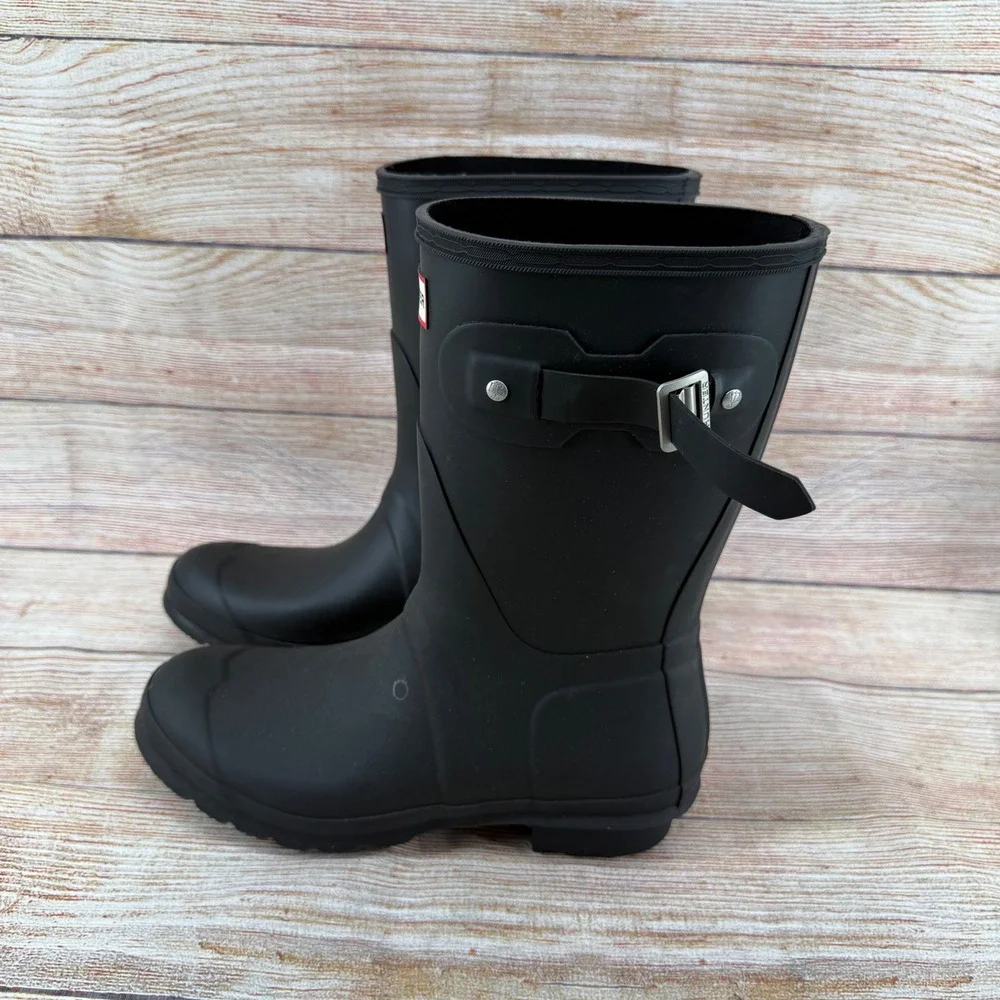 Hunter‎ Original Short Black Matte Rain Boots Womens 9 WFS1000RMA-O